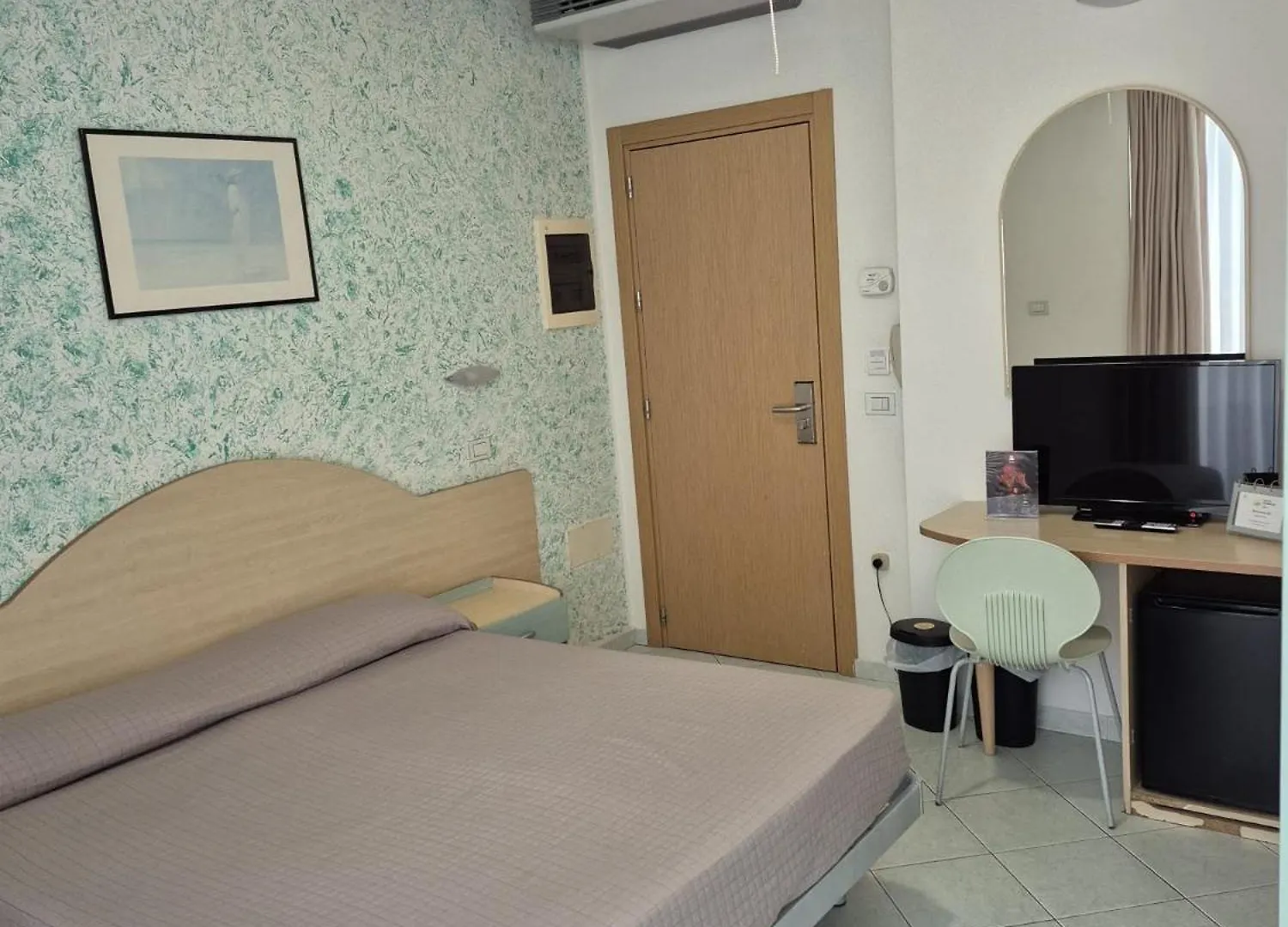 Hotel Romagna Κατόλικα 3*,